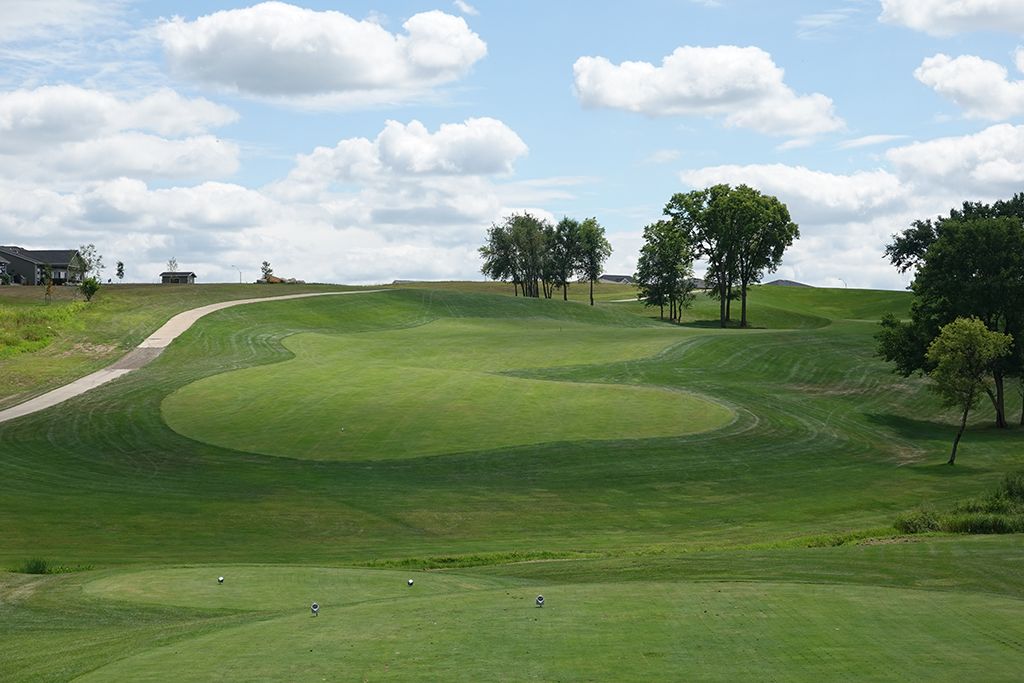 15th Hole at The Legacy Golf Club (350 Yard Par 4)